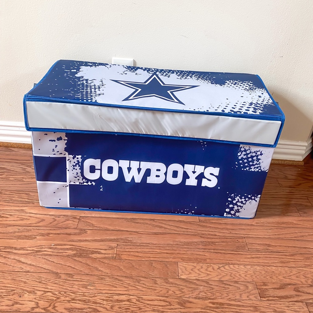 Dallas Cowboys Toy box